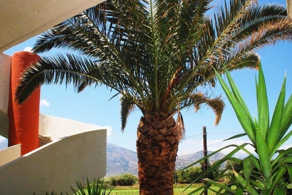 Ermioni Beach Paralia Kourna Екстериор снимка